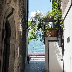 Apartment Camelia House, Bellano